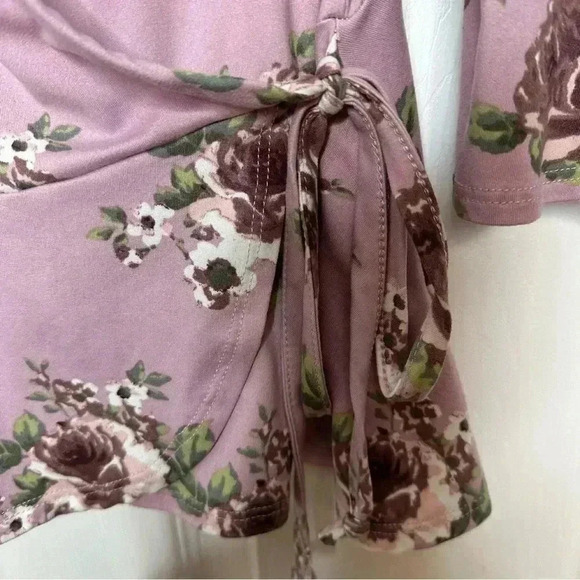 Eclipse Wrap Top  Floral Pink / Mauve Size Medium - Picture 5 of 16